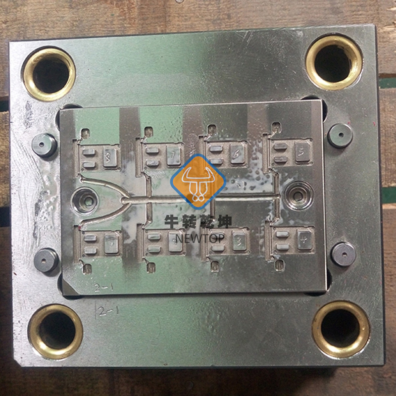 手机卡托液态硅胶包胶模具高精密无飞边LSR模具加工